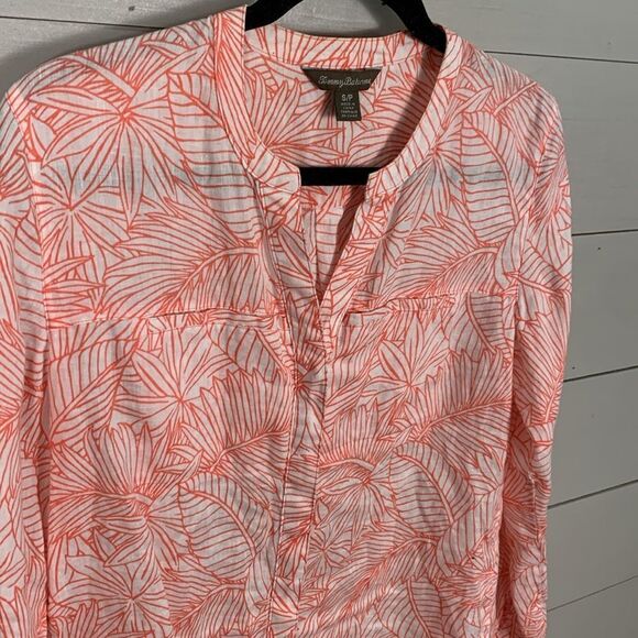 Tommy Bahama 100% linen white and pink floral button down spring/summer small - Picture 3 of 10